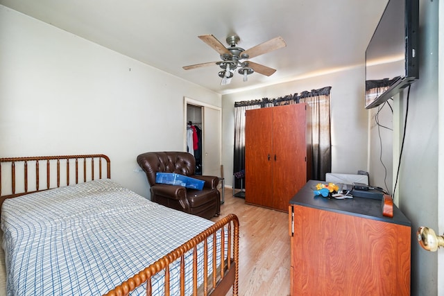 15620 Ingleside Ave, Dolton, IL 60419 - bedroom featuring light wood-style flooring, a closet, and ceiling fan