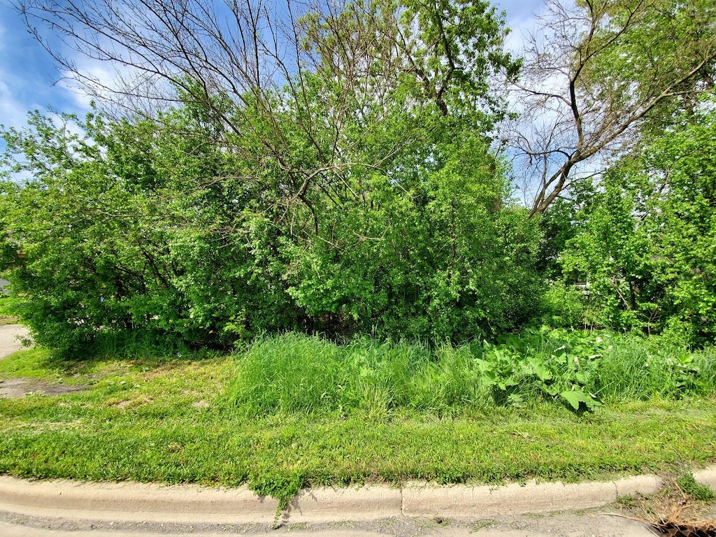 2059 W Roosevelt Rd, Wheaton, IL 60187