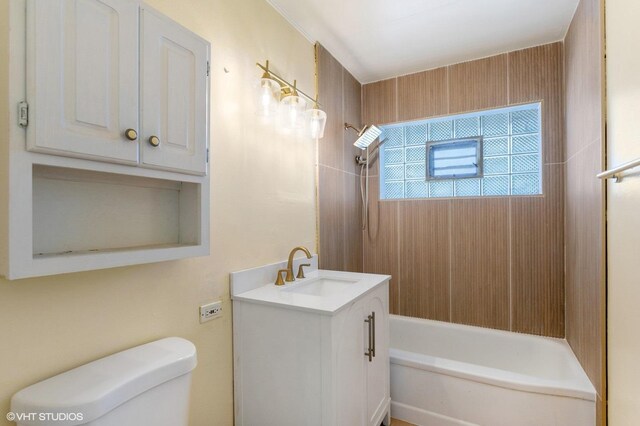 1113 Bristol Ave, Westchester, IL 60154 - full bathroom featuring vanity and washtub / shower combination