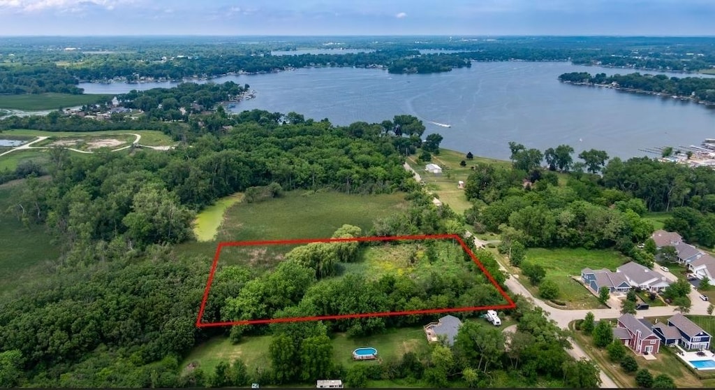 40700 N Elime Rd, Antioch, IL 60002