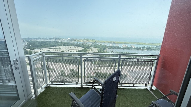 1841 S Calumet Ave Unit 2102, Chicago, IL 60616 - balcony with a water view