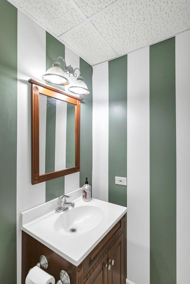1850 Maureen Dr, Hoffman Estates, IL 60192 - bathroom featuring vanity and a paneled ceiling