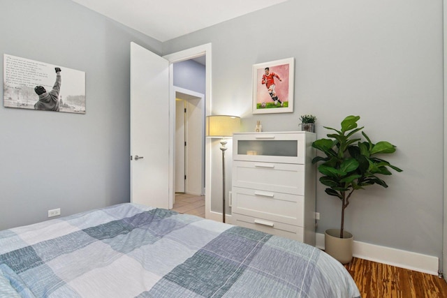1529 W Chestnut St Unit 102, Chicago, IL 60642 - bedroom featuring baseboards