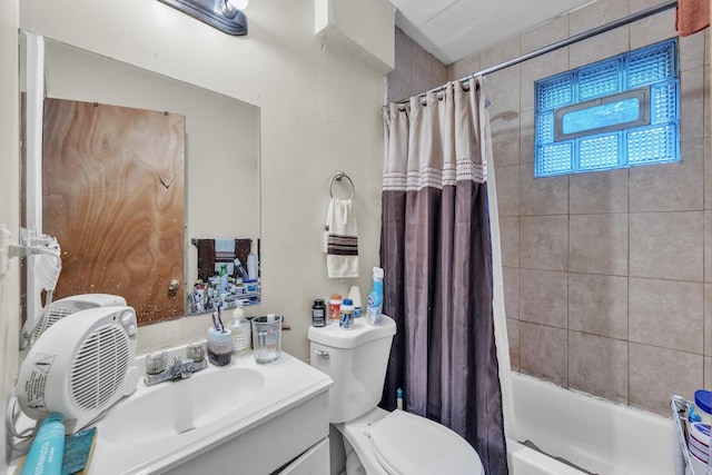 5347 S Racine Ave, Chicago, IL 60609 - bathroom with vanity and shower / tub combo with curtain