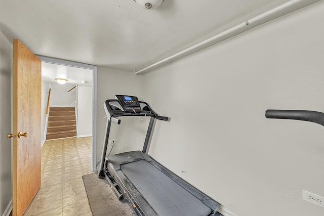 5347 S Racine Ave, Chicago, IL 60609 - workout area with light flooring