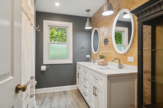 870 Georgetowne Ln, Barrington, IL 60010 - full bath with double vanity and wood finished floors