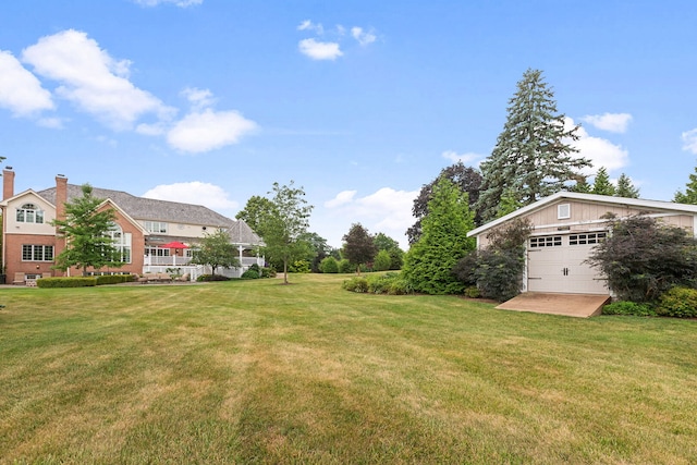 590 Merri Oaks Rd, Barrington Hills, IL 60010 - view of grassy yard featuring a garage