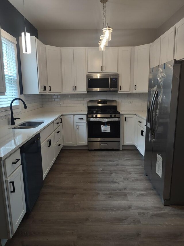 11531 S Perry Ave, Chicago, IL 60628 - photo 9