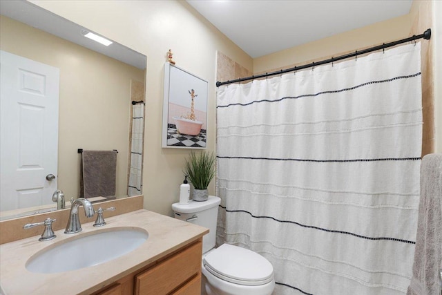 1415 W Lunt Ave Unit 402, Chicago, IL 60626 - full bath featuring vanity and a shower with curtain