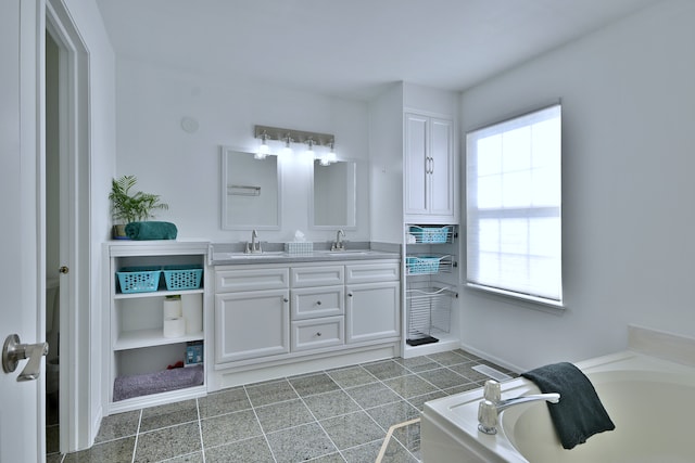 2020 Medinah Cir, Elgin, IL 60123 - full bath featuring double vanity and a bath