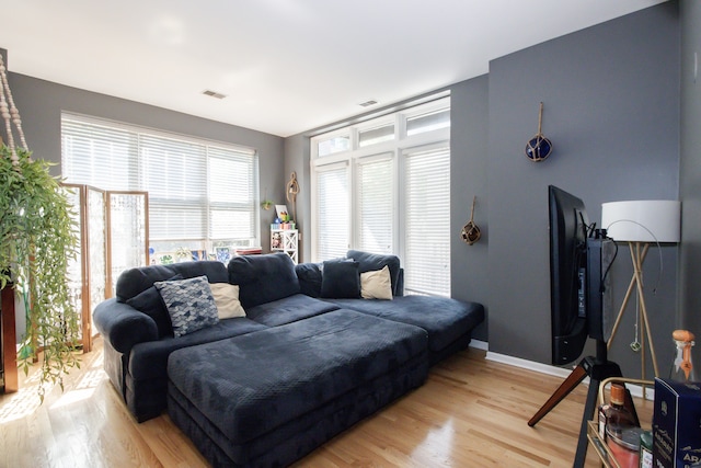 906 N Larrabee St Unit A, Chicago, IL 60610 - photo 2
