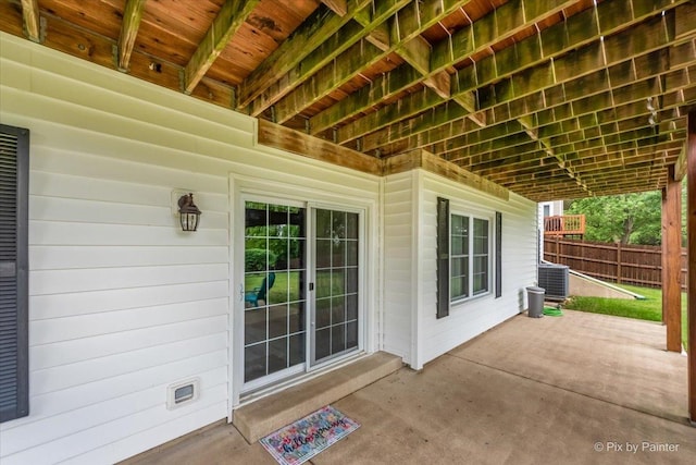 906 Ridgewood Dr, Cary, IL 60013 - view of patio