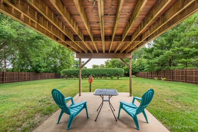 906 Ridgewood Dr, Cary, IL 60013 - fenced backyard with a patio area