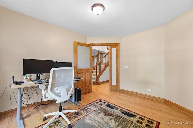 906 Ridgewood Dr, Cary, IL 60013 - office space with wood finished floors and baseboards