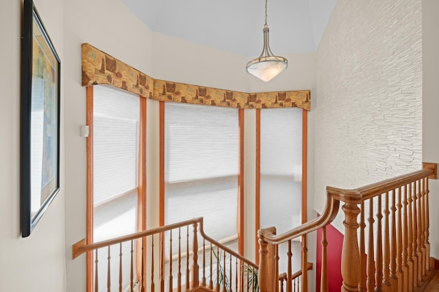 925 E 49th St, Chicago, IL 60615 - hallway featuring an upstairs landing