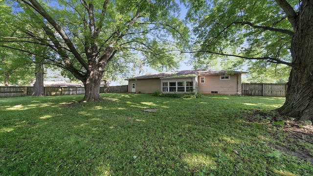 4209 Rotary Rd, Rockford, IL 61109 - view of fenced backyard