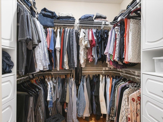 7681 Highlands Dr, Rockford, IL 61102 - spacious closet with stacked washer and clothes dryer