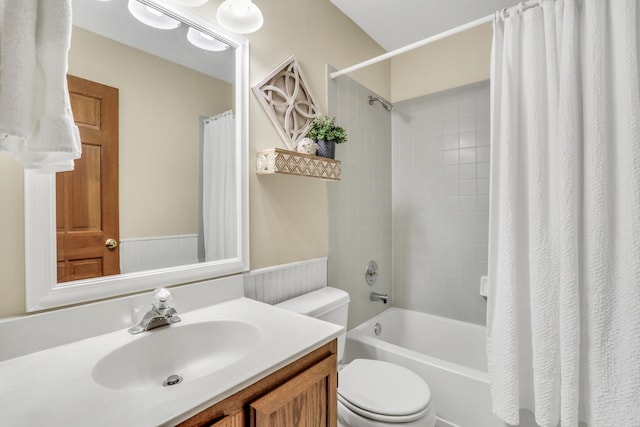 330 Dorchester Ln, Grayslake, IL 60030 - full bathroom with vanity and shower / tub combo with curtain