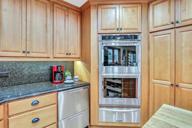 330 Dorchester Ln, Grayslake, IL 60030 - kitchen featuring stainless steel appliances, a warming drawer, and backsplash