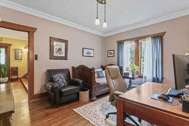 321 W Chebanse Ave, Chebanse, IL 60922 - office space with healthy amount of natural light, wood finished floors, and crown molding