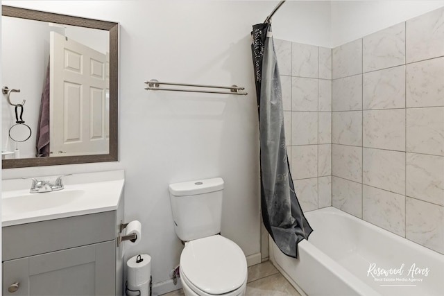 245 N 6th Ave, Kankakee, IL 60901 - bathroom featuring vanity, shower / bath combination with curtain, and tile patterned flooring