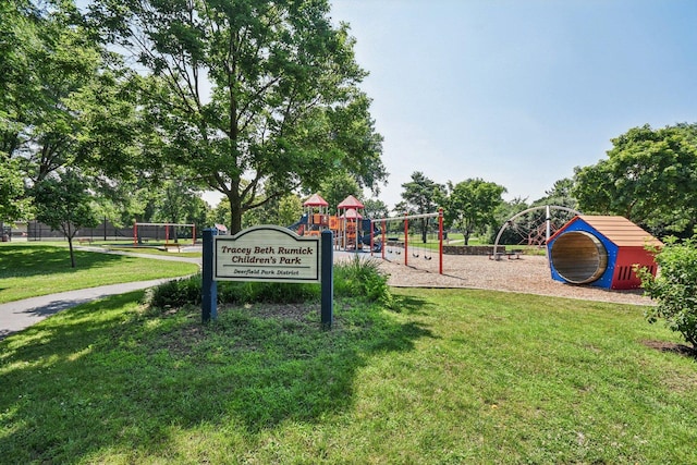 816 Appletree Ln, Deerfield, IL 60015 - photo 19
