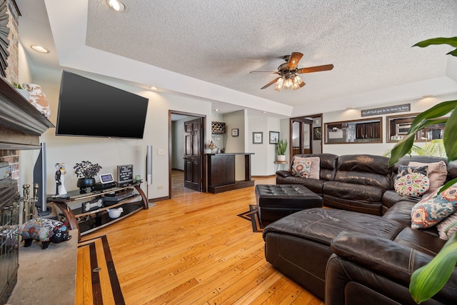 8N215 Peppertree Ct, Elgin, IL 60124 - photo 18