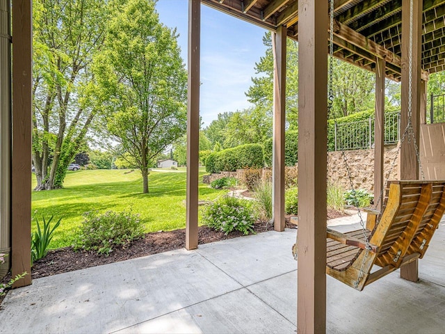 1375 Coven Cir, Davis, IL 61019 - view of patio / terrace