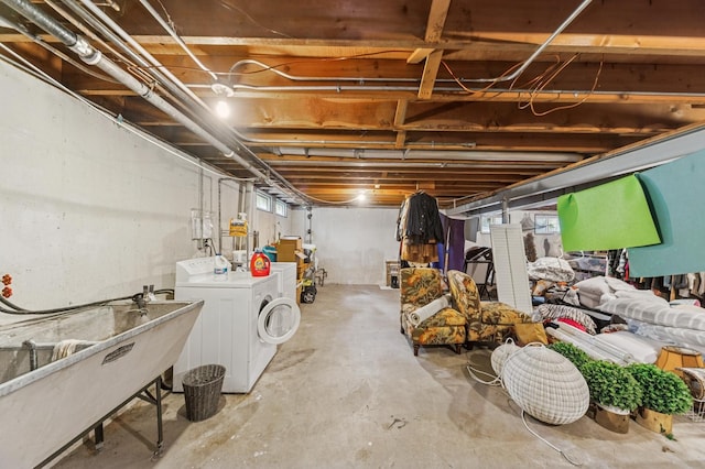 72 Atteridge Rd, Lake Forest, IL 60045 - basement with independent washer and dryer and a sink