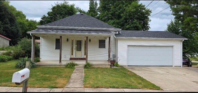 402 N Joselyn St, Heyworth, IL 61745 - photo 1