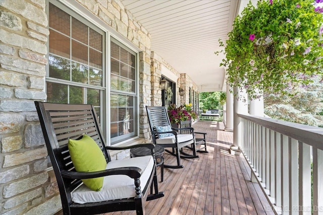 25660 N Countryside Dr, Lake Barrington, IL 60010 - view of porch