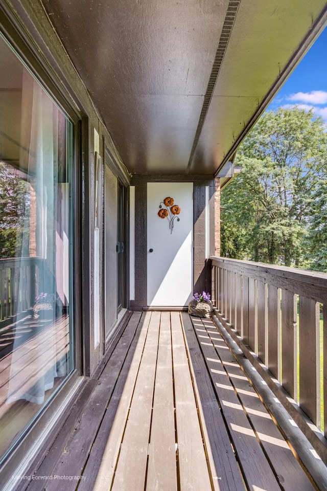 11207 Cottonwood Dr Unit 21C, Palos Hills, IL 60465 - view of wooden deck