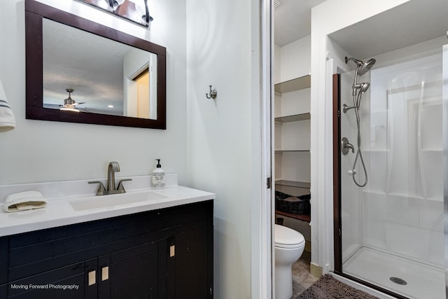11207 Cottonwood Dr Unit 21C, Palos Hills, IL 60465 - bathroom with a shower stall, vanity, and ceiling fan