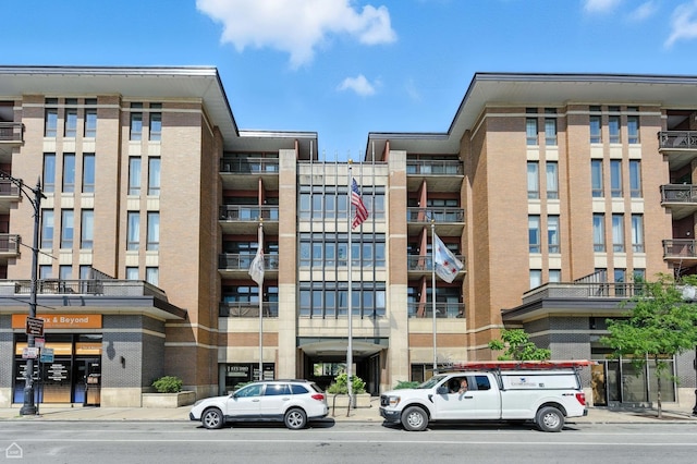 3450 S Halsted St Unit 406, Chicago, IL 60608 - photo 1
