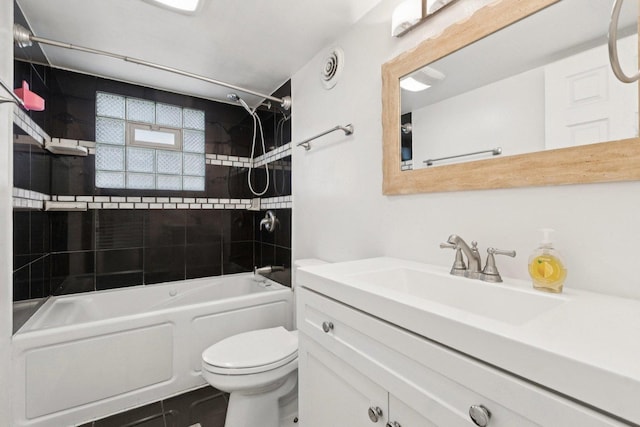 9445 W Kelvin Ln Unit 2992, Schiller Park, IL 60176 - full bath featuring vanity, shower / bathtub combination, and tile patterned flooring