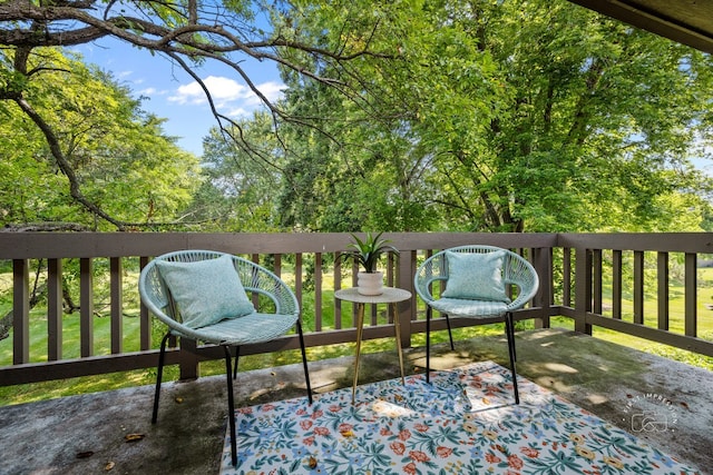 29W440 Emerald Green Dr Unit 25-F, Warrenville, IL 60555 - view of balcony