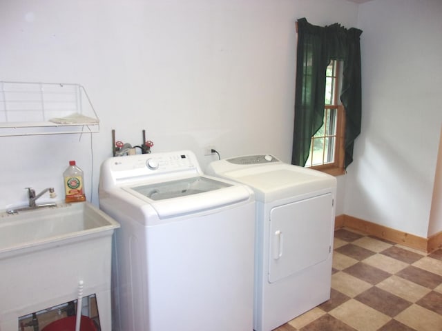 26901 W Burkhart Ln, Ingleside, IL 60041 - laundry area featuring washer and dryer and light flooring