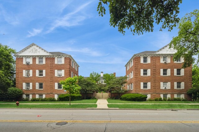 342 Ridge Ave Unit 3, Evanston, IL 60202 - photo 1
