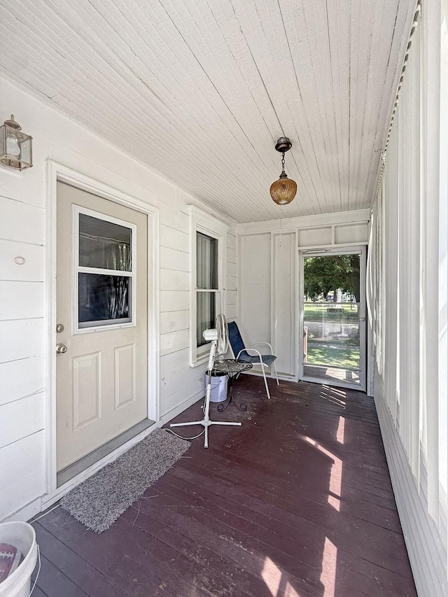 401 S Chestnut St, Shannon, IL 61078 - view of sunroom / solarium