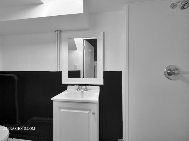 513 Chaney Ave, Crest Hill, IL 60403 - bathroom featuring vanity and a shower