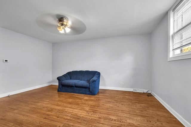 2059 Pine St Unit D, Des Plaines, IL 60018 - unfurnished room featuring ceiling fan and wood finished floors