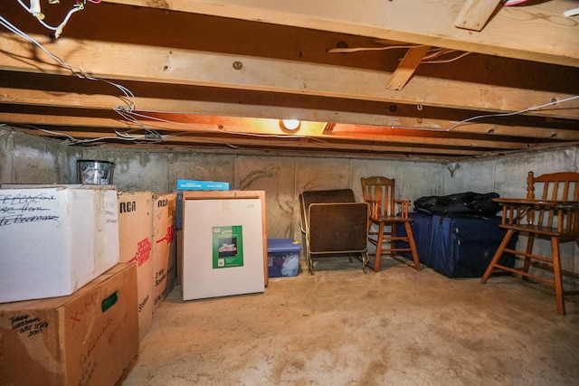 10S125 Springbrook Dr, Naperville, IL 60565 - view of unfinished below grade area