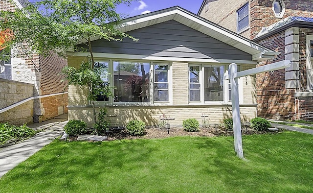 5848 N Drake Ave, Chicago, IL 60659 - view of property exterior with brick siding