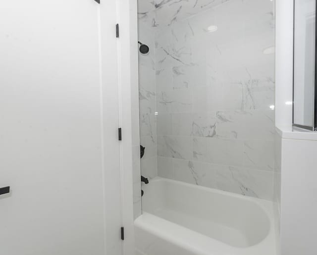 5848 N Drake Ave, Chicago, IL 60659 - full bathroom with shower / bathtub combination