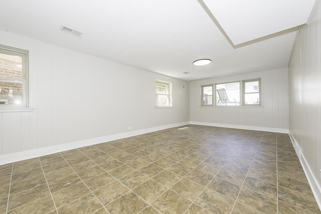 5848 N Drake Ave, Chicago, IL 60659 - empty room featuring baseboards