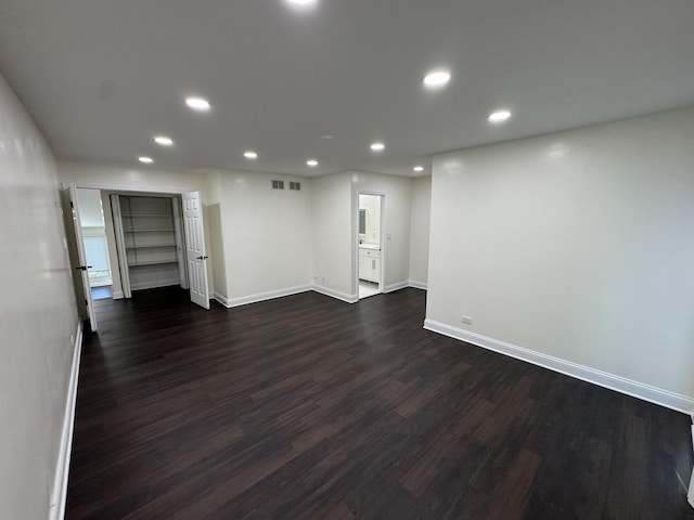 19W286 Governors Trl Unit 0, Oak Brook, IL 60523 - empty room featuring recessed lighting and dark wood-style flooring