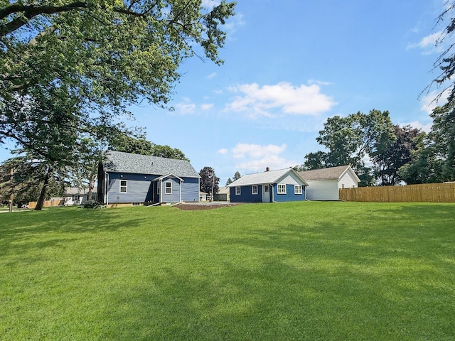 309 W S St, Pearl City, IL 61062 - view of yard