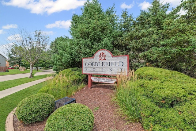 3718 Thornhill Dr Unit 0, Champaign, IL 61822 - view of community / neighborhood sign