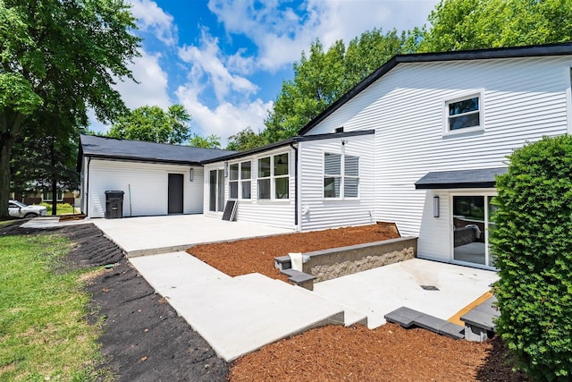 1717 Liston Ct, Normal, IL 61761 - back of property with a patio