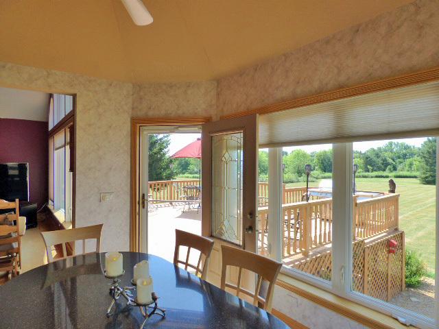 41W951 Hunters Hill Dr, Saint Charles, IL 60175 - view of dining space